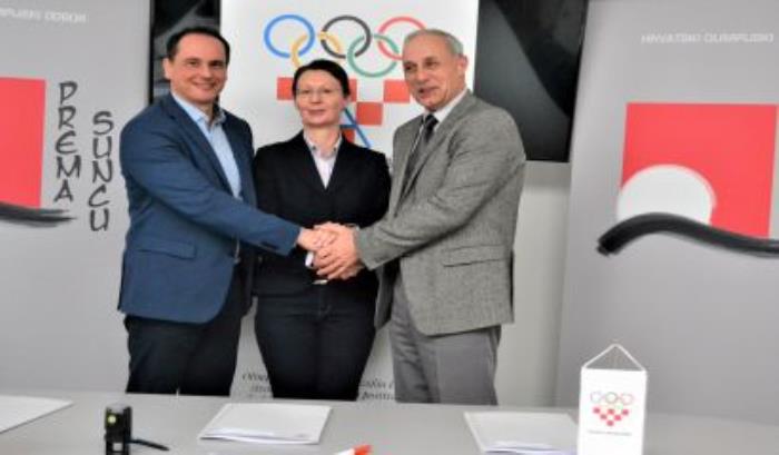 HRVATSKI OLIMPIJSKI ODBOR  Poziva sve da zajedno obilježimo online Međunarodni dan sporta za razvoj i mir
